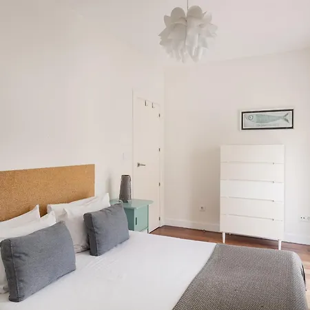 Estrela Skyline Retreat With Terrace